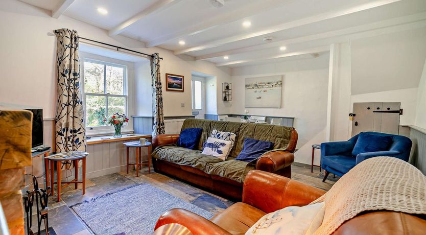 Photo of 3 Bed in St. Austell