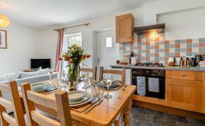 Photo of 2 Bed in Ponsanooth