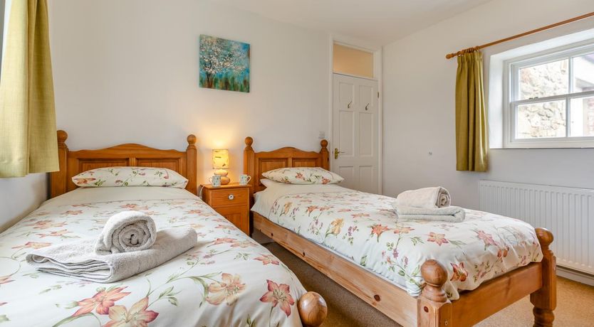 Photo of 2 Bed in Ponsanooth