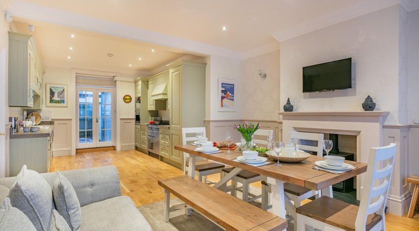 Photo of 4 Bed in Sidmouth