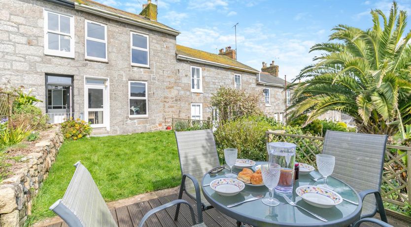 Photo of 2 Bed in Mousehole