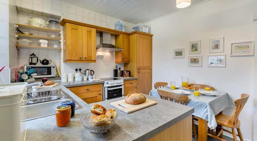 Photo of 2 Bed in Mousehole