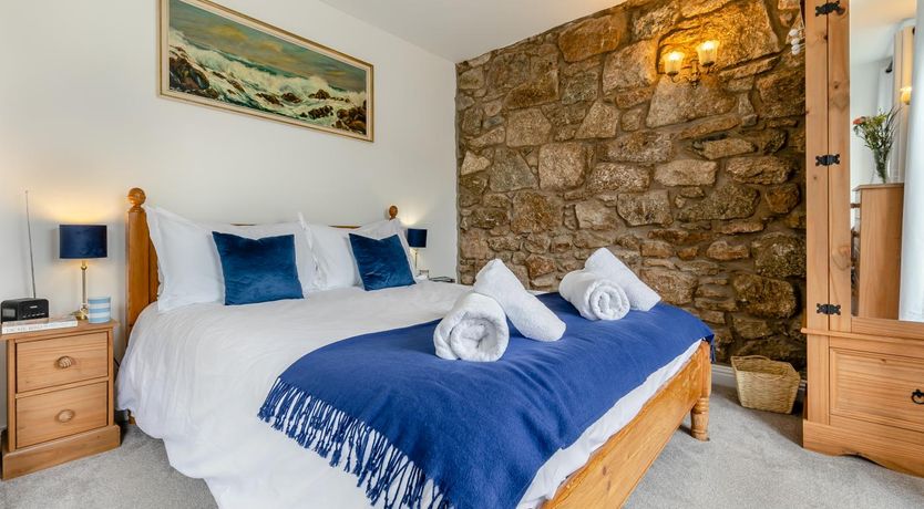 Photo of 2 Bed in Mousehole