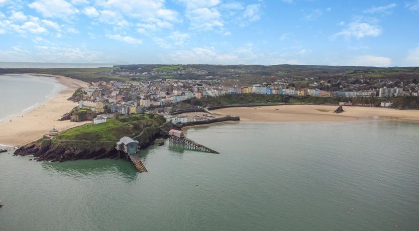 Photo of 1 Bed in Tenby
