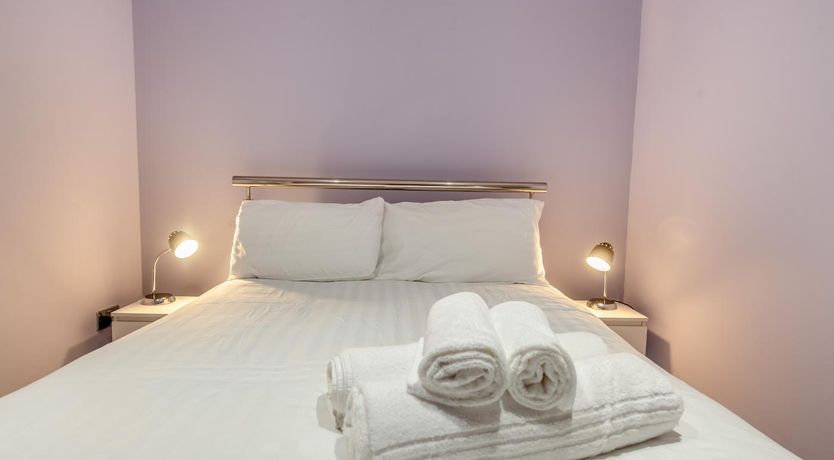 Photo of 1 Bed in Tenby