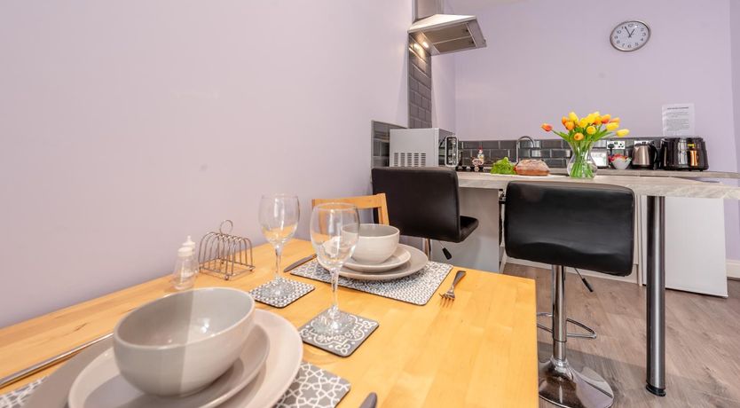 Photo of 1 Bed in Tenby