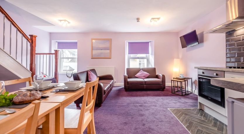 Photo of 2 Bed in Tenby