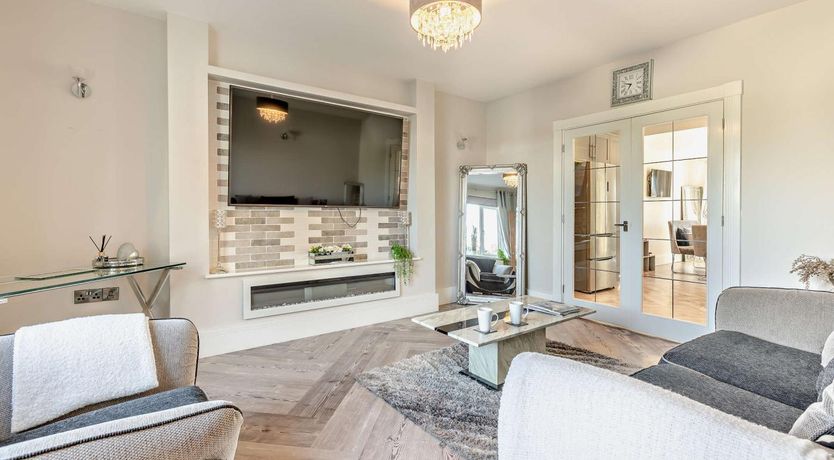 Photo of 4 Bed in Torrington