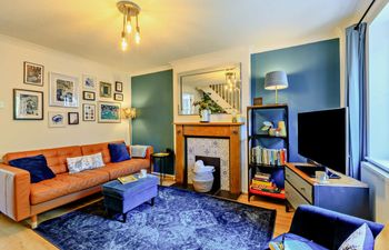 2 Bed in Beer Holiday Home