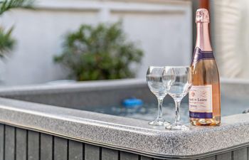 4 Bed in Teignmouth Holiday Home