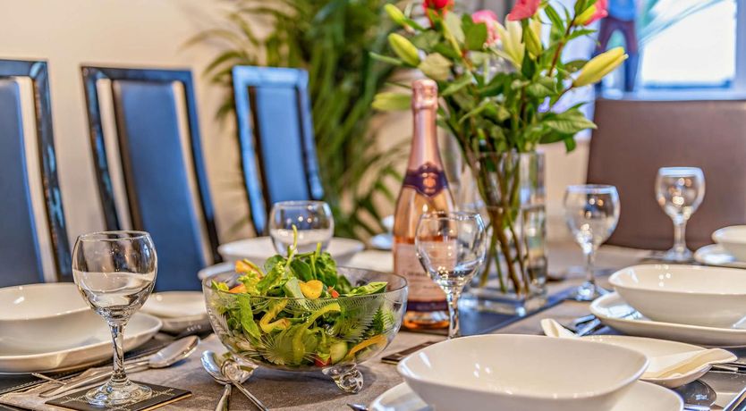 Photo of 4 Bed in Teignmouth