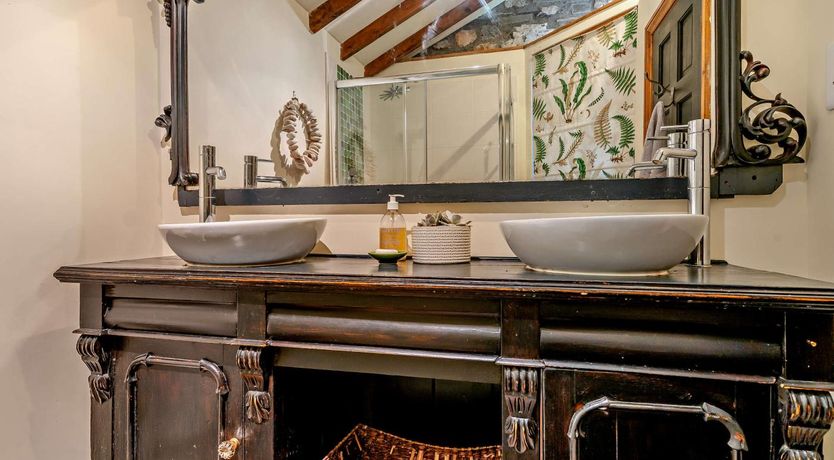 Photo of 1 Bed in Mumbles