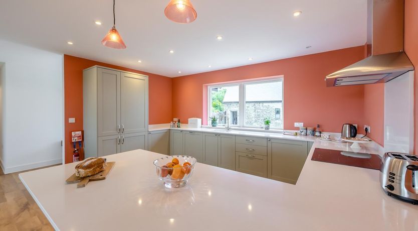 Photo of 2 Bed in Abbotsham