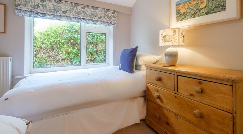 Photo of 2 Bed in Downderry