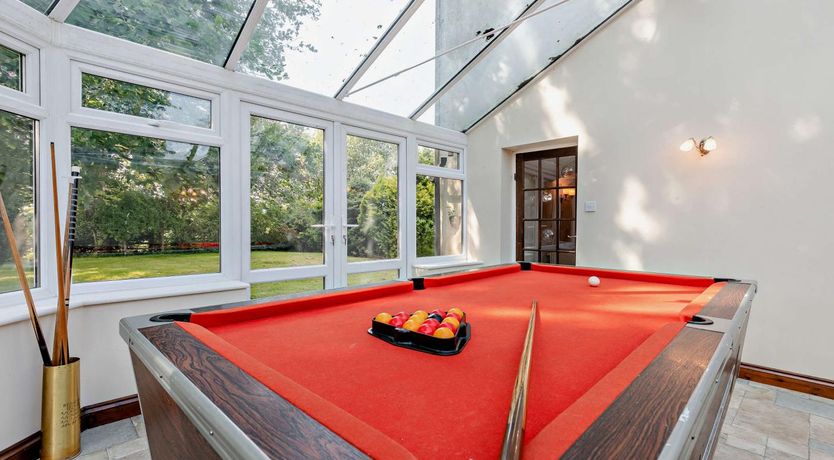 Photo of 5 Bed in Winkleigh