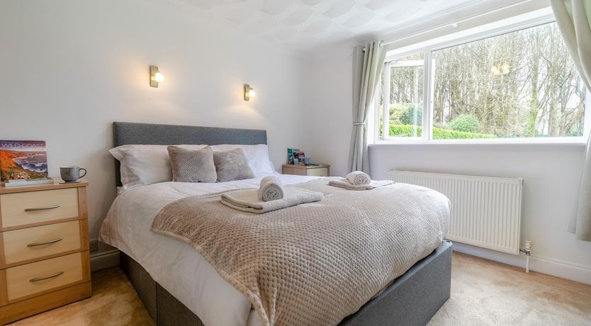 Photo of 3 Bed in Goldsithney
