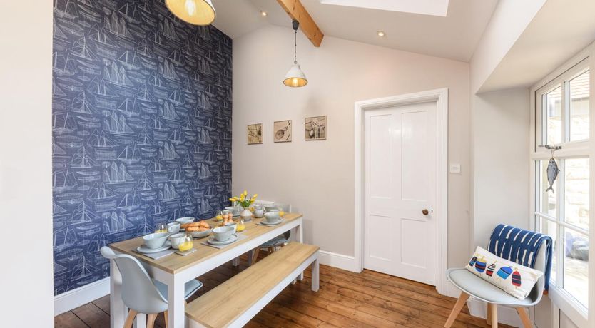 Photo of 5 Bed in Seahouses