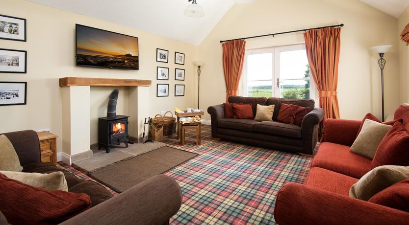 Photo of 5 Bed in North Sunderland