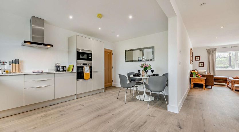 Photo of 2 Bed in Llanarthney