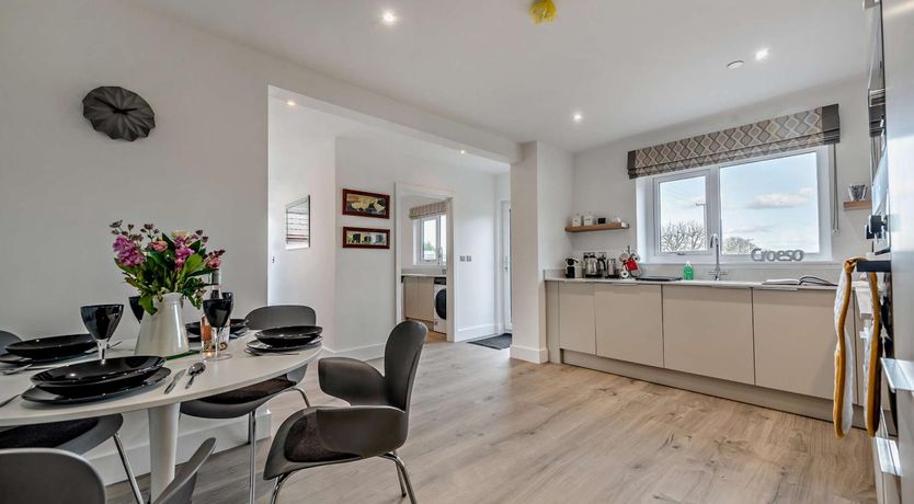 Photo of 2 Bed in Llanarthney