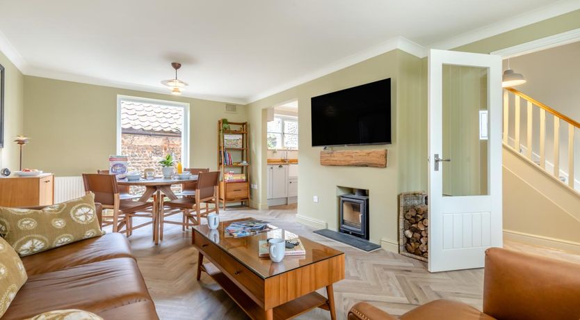 Photo of 2 Bed in Holt