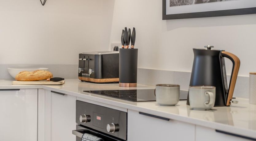 Photo of 2 Bed in Mumbles