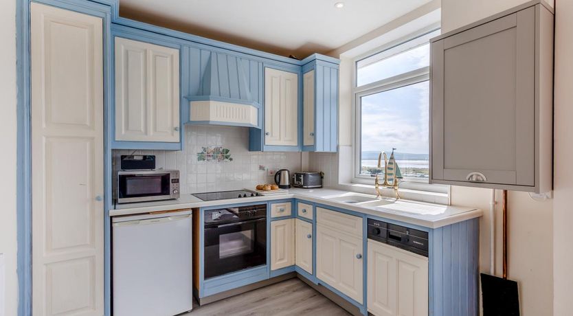 Photo of 3 Bed in Aberdovey
