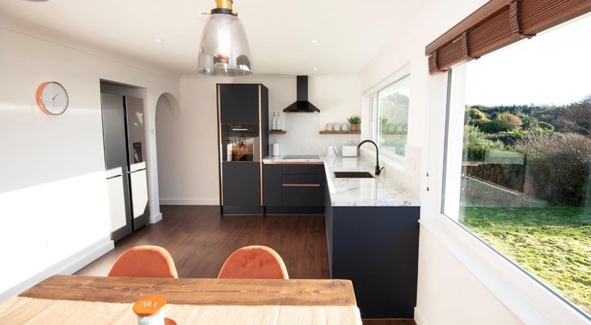 Photo of 2 Bed in Mortehoe