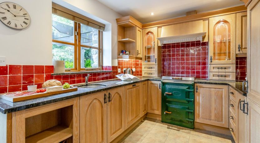 Photo of 2 Bed in Knighton