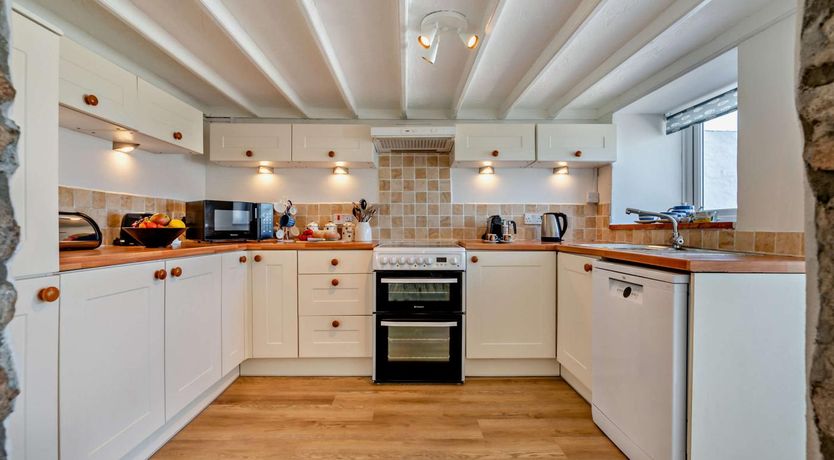 Photo of 3 Bed in Pendeen