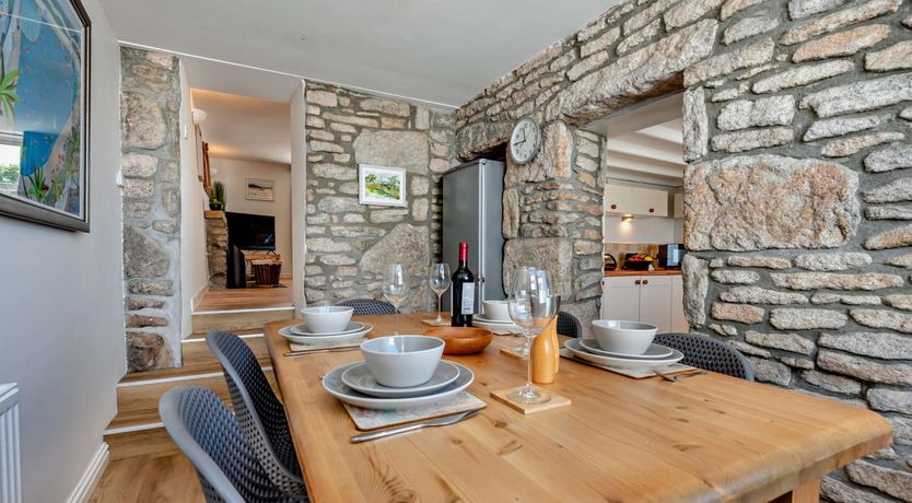 Photo of 3 Bed in Pendeen