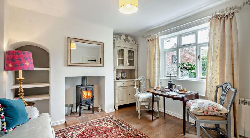 Photo of 1 Bed in Holt