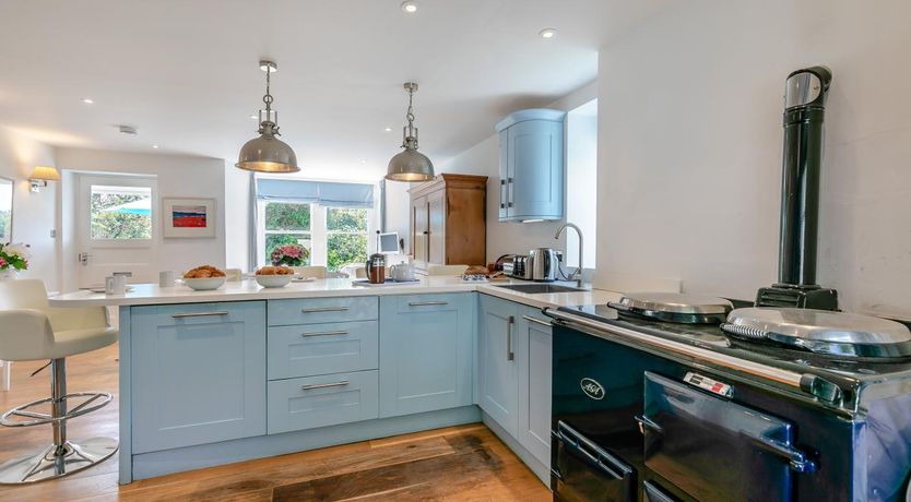 Photo of 5 Bed in Trebetherick