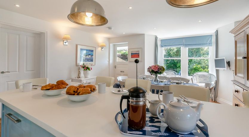 Photo of 5 Bed in Trebetherick
