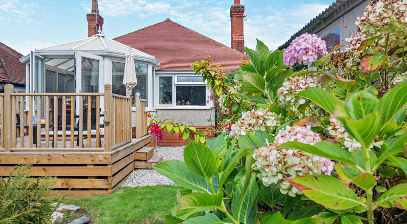 Photo of 2 Bed in Rhos On Sea