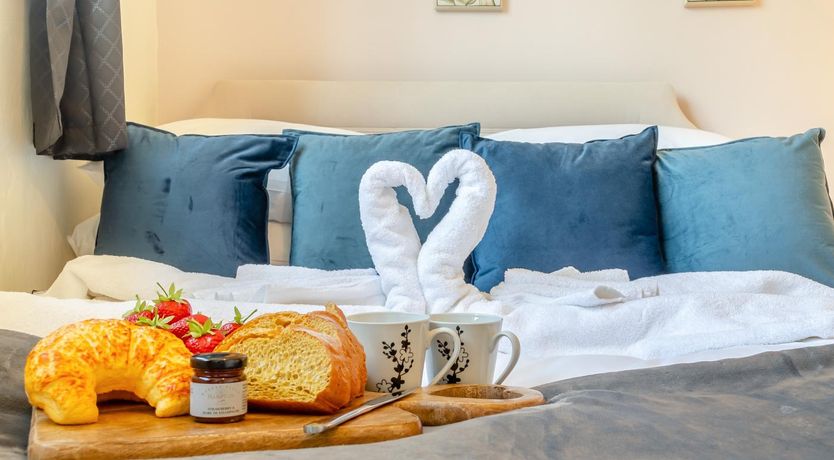 Photo of 2 Bed in Holt