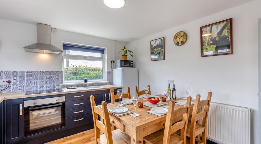 Photo of 3 Bed in Llanrhystud
