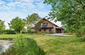 Photo of 4-bed-in-rhayader-1