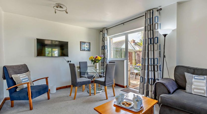 Photo of 3 Bed in Blue Anchor