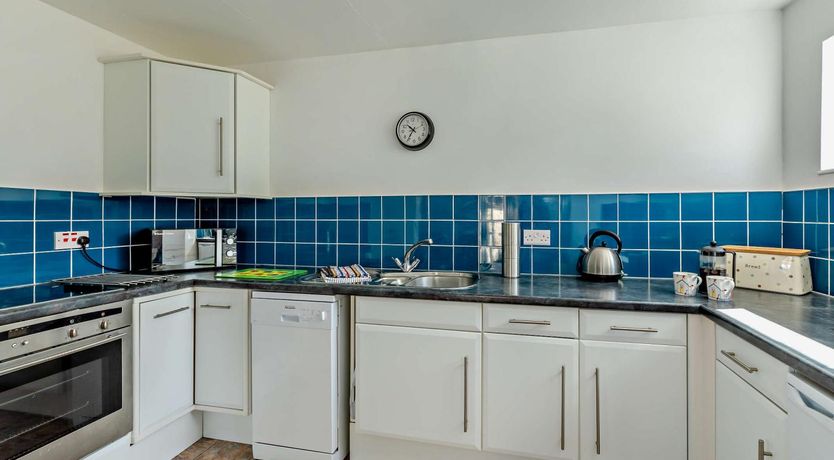 Photo of 3 Bed in Blue Anchor
