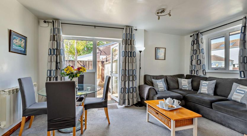 Photo of 3 Bed in Blue Anchor