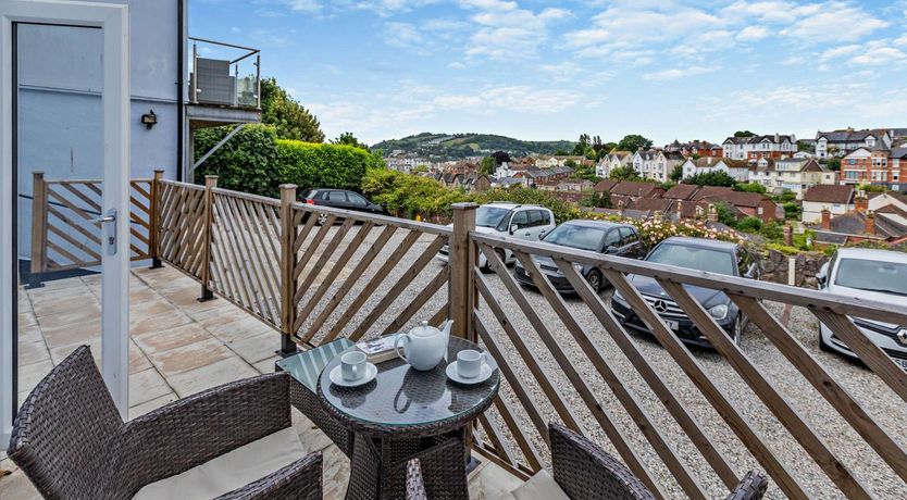 Photo of 1 Bed in Teignmouth