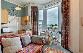 1 Bed in Teignmouth Holiday Home