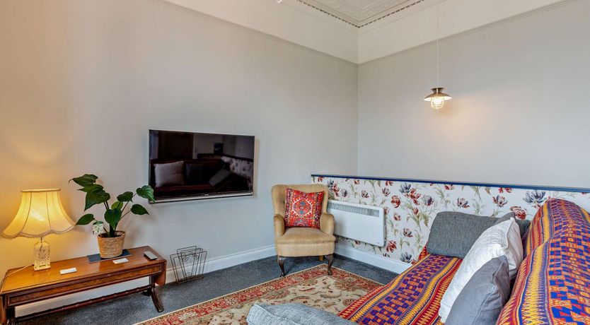 Photo of 1 Bed in Teignmouth