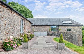 Photo of 4-bed-in-longcombe