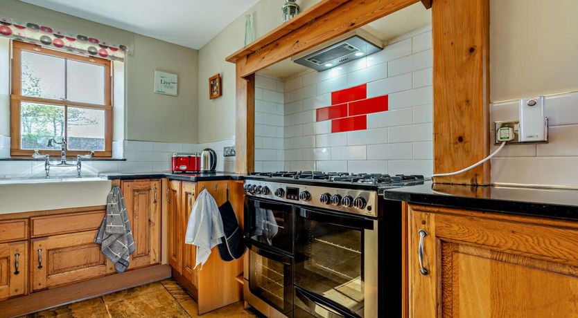 Photo of 4 Bed in Port Mulgrave