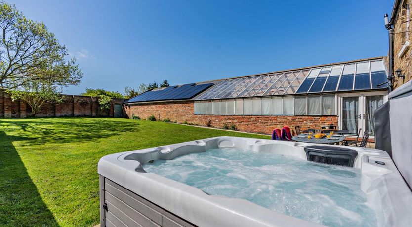 Photo of 4 Bed in Port Mulgrave