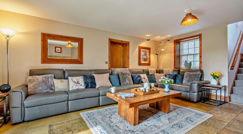 Photo of 4 Bed in Port Mulgrave