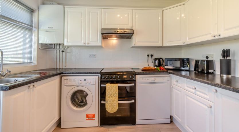 Photo of 3 Bed in Tenby