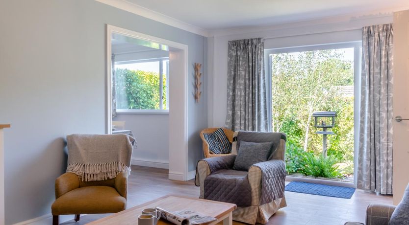 Photo of 3 Bed in Tenby